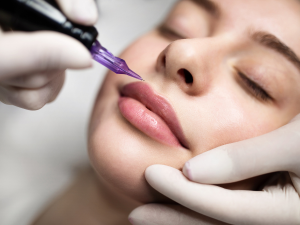 Lip blush SMPU semi permanent makeup treatment at London Body Clinic for enhanced lip colour, shape and definition